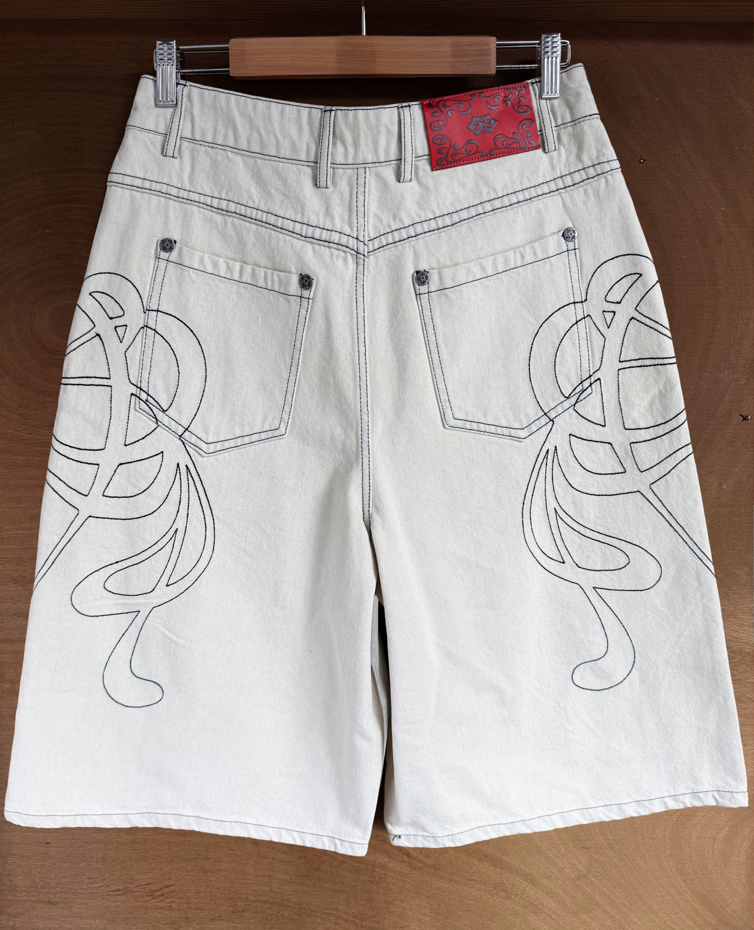 WHITE NEOART JORT