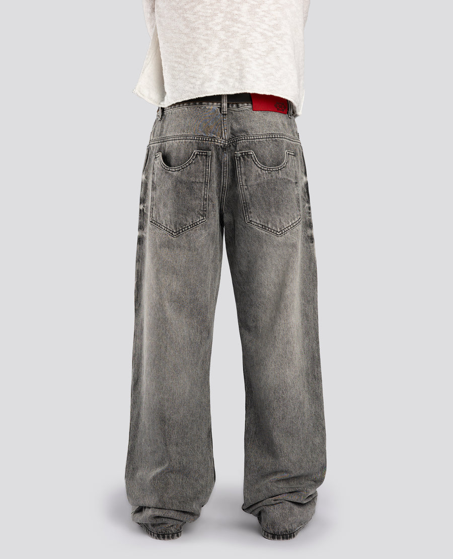 STRAIGHT EVERYDAY DENIM